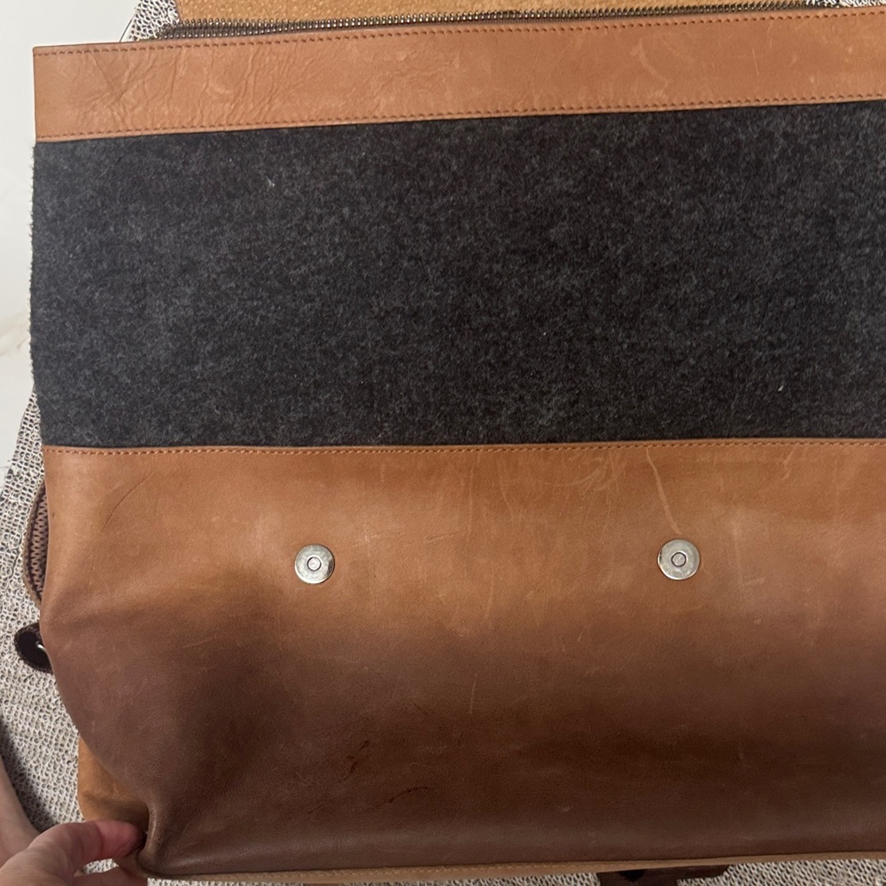 Velez Brown and Black Men's Backpack Leather - Picture 6 of 6